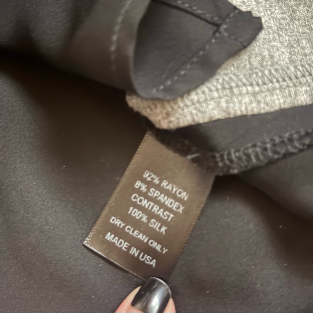 Harari Gray Black Color Block Long Sleeve Asymmetrical Hem Blouse Women’s Small - Picture 9 of 9